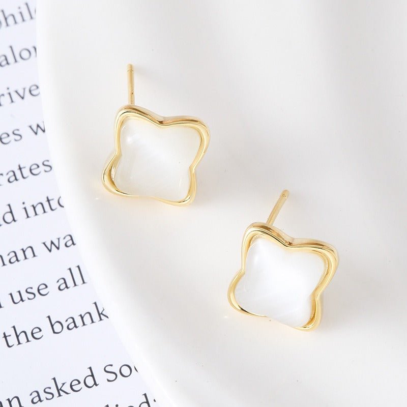 Velóra Auri – Cat’s Eye Clover Earrings - VELORÁ