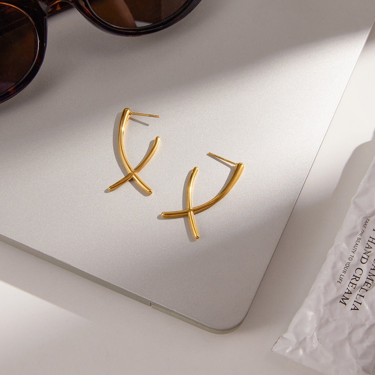 Velóra Auri – Divine Cross Earrings - VELORÁ