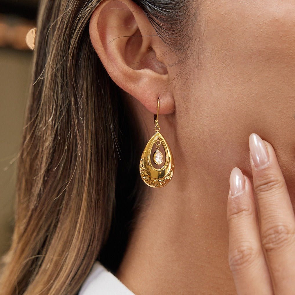 Velóra Auri – Luxe Drop Zircon Hoops - VELORÁ