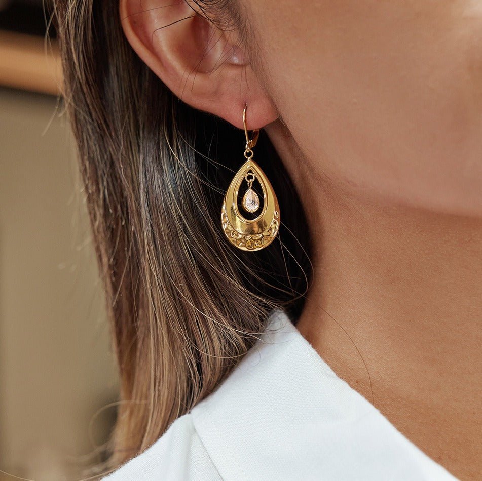 Velóra Auri – Luxe Drop Zircon Hoops - VELORÁ
