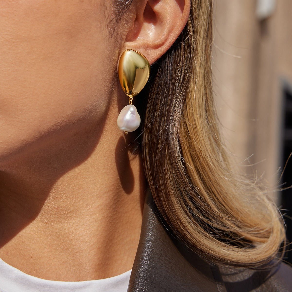 Velóra Auri – Pearl Luxe Studs - VELORÁ