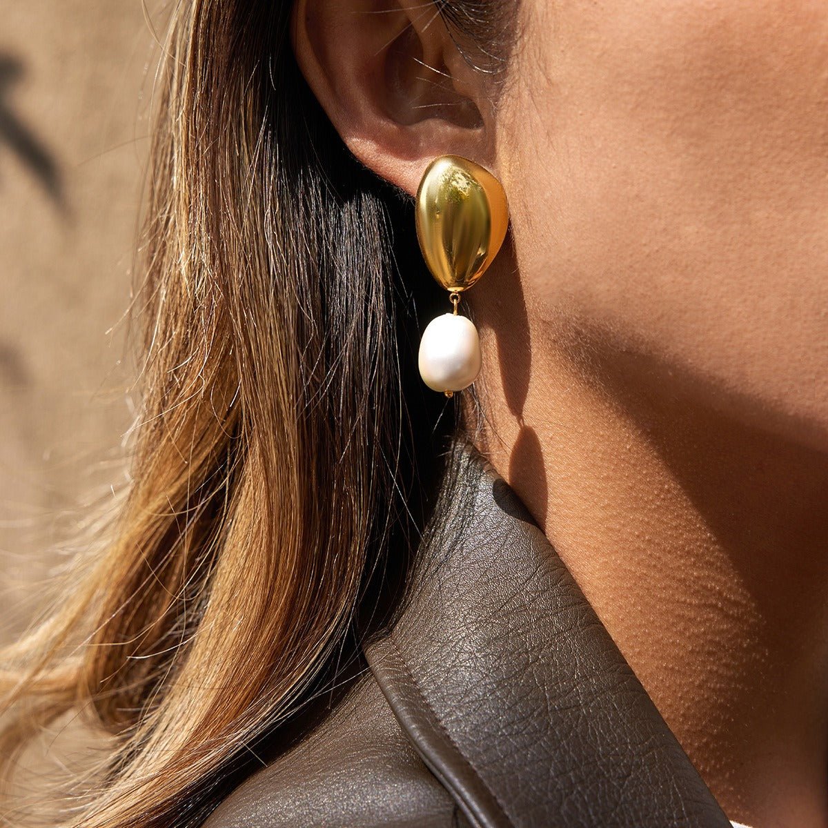 Velóra Auri – Pearl Luxe Studs - VELORÁ