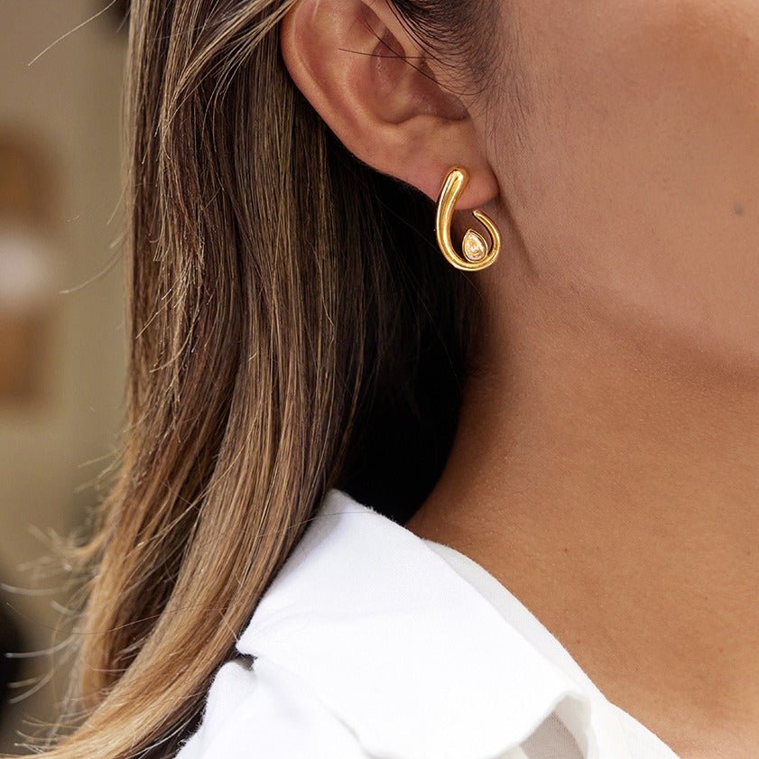 Velóra Auri – Teardrop Zircon Studs - VELORÁ