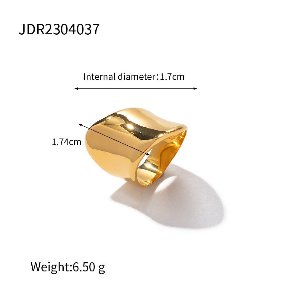 Velóra Bold Gold Ring - VELORÁ