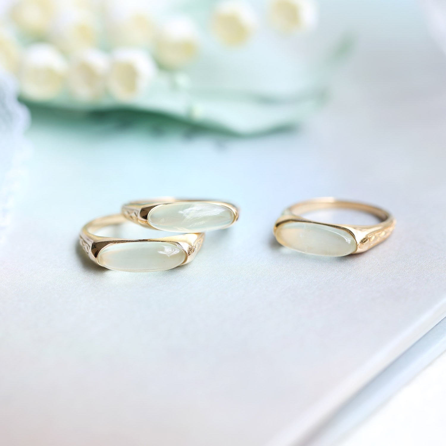 Velóra Champagne Orbit Ring - VELORÁ