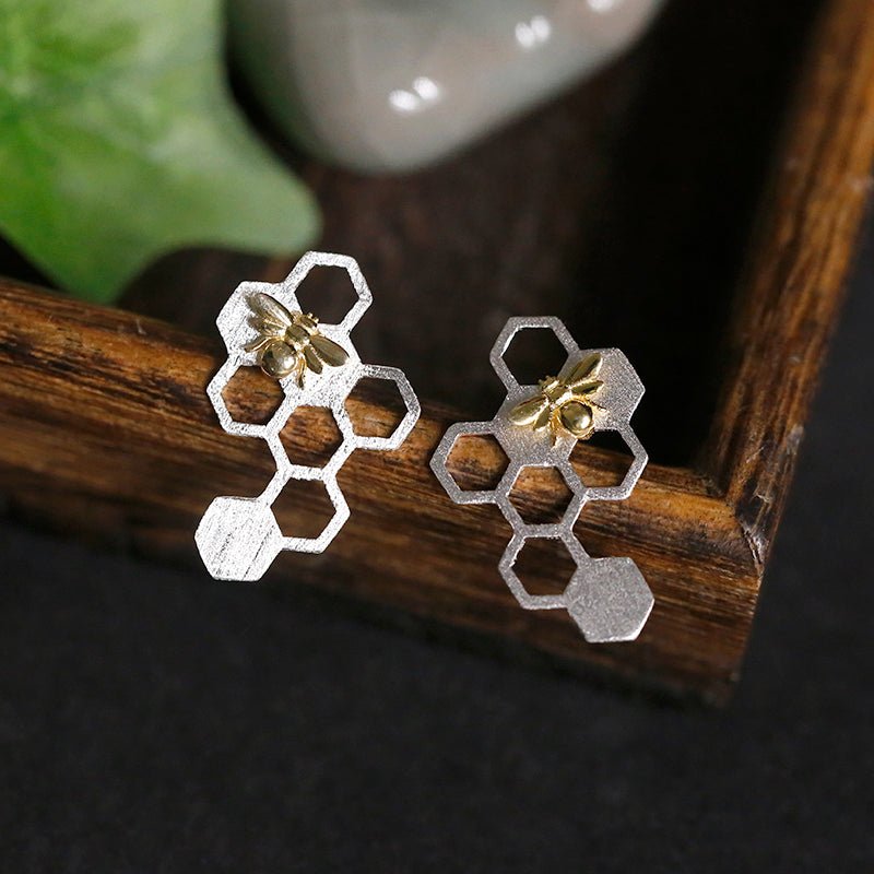 Velóra Hive Sculpt Earrings - VELORÁ