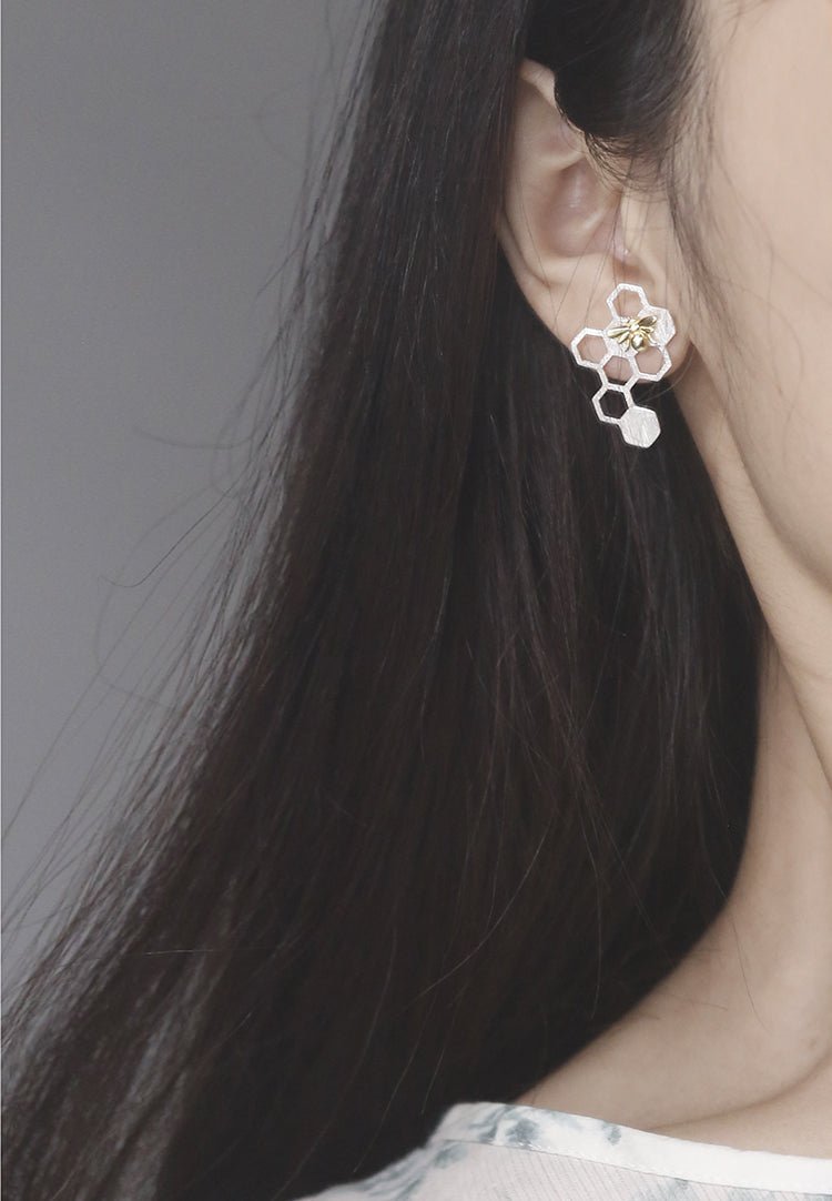 Velóra Hive Sculpt Earrings - VELORÁ