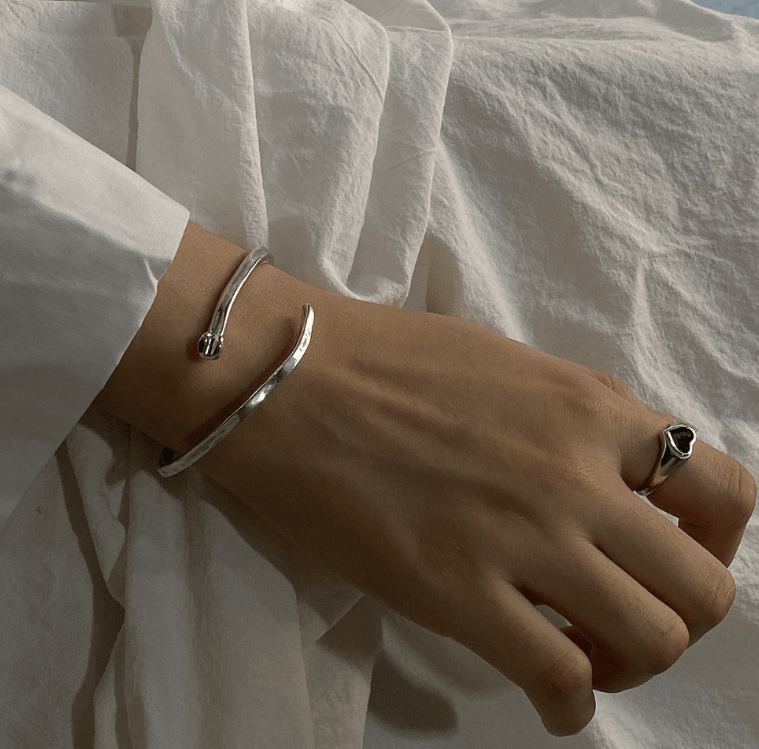 Velóra Nail Edge Bracelet - VELORÁ