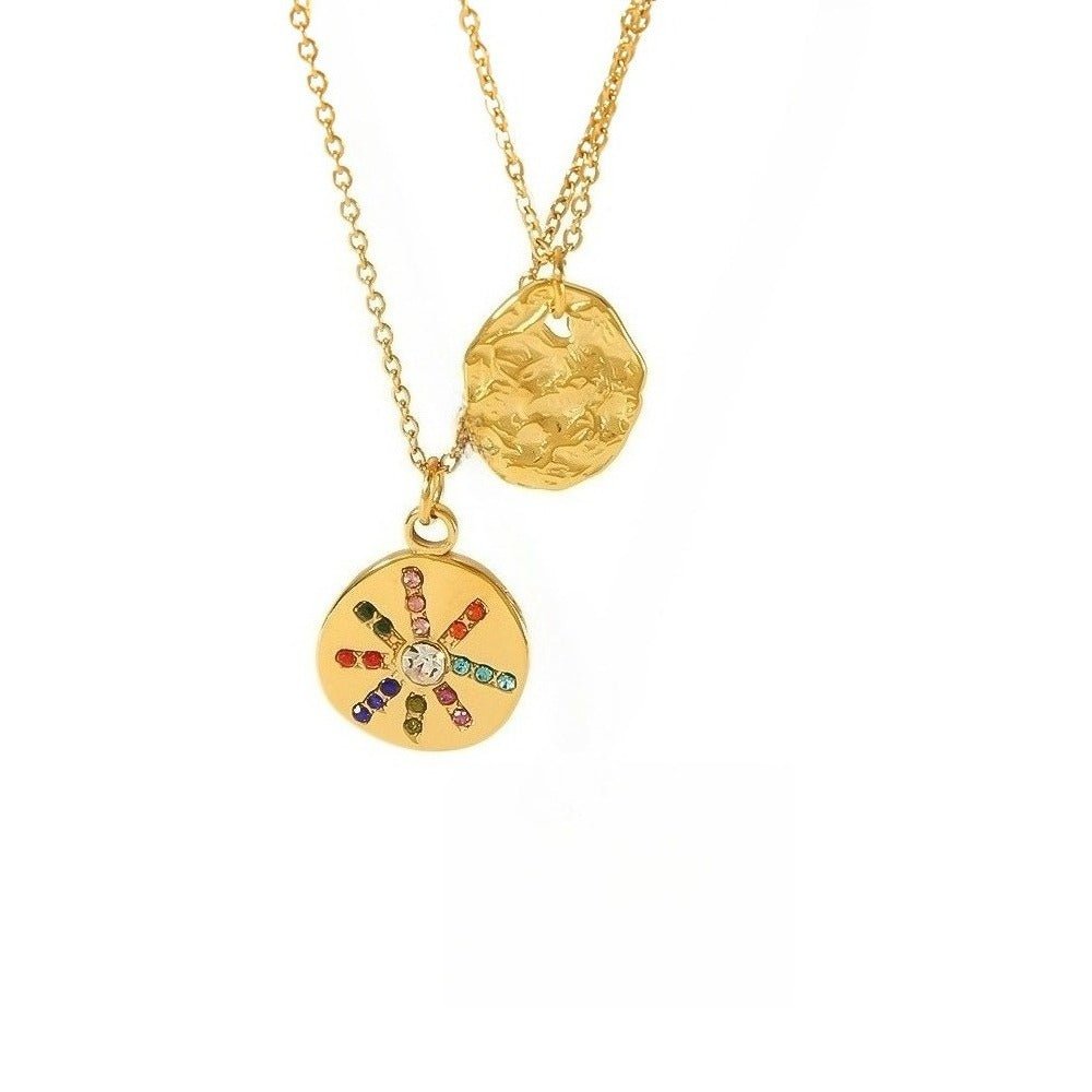 Velóra Nóva – Radiant Embossed Pendant Necklace - VELORÁ
