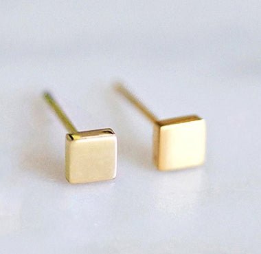 VELÓRA QUADRA Stud Earrings - VELORÁ