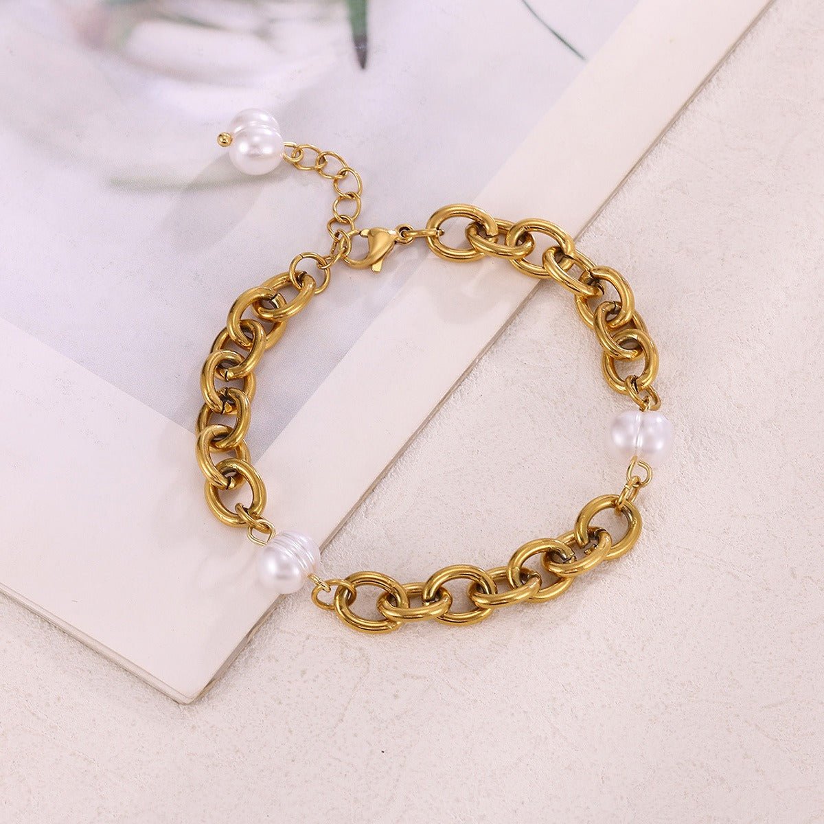 Velóra Sélene – Dual Pearl Gold Bracelet - VELORÁ