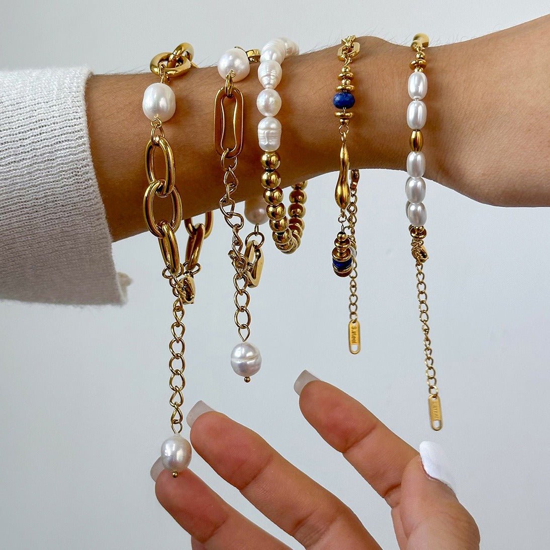 Velóra Sélene – Golden Pearl Bracelet - VELORÁ