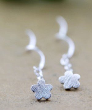 Velóra Textured Threader Earrings - VELORÁ