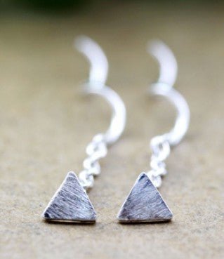 Velóra Textured Threader Earrings - VELORÁ