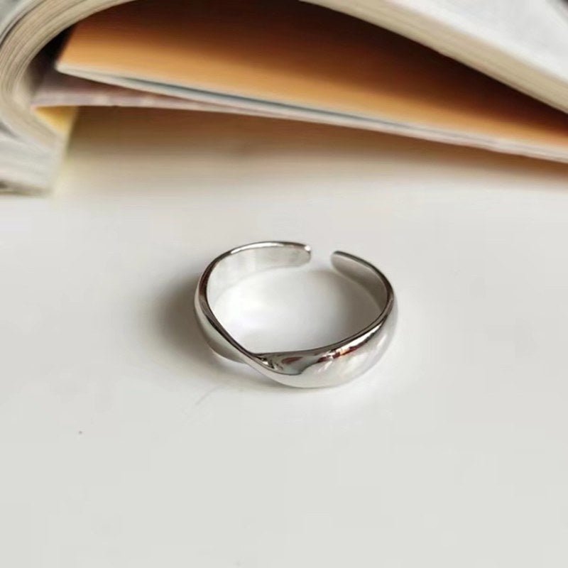 VELÓRA TWIST Ring - VELORÁ